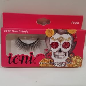 3D Faux Mink Lashes Frida Wispy Natural Medium